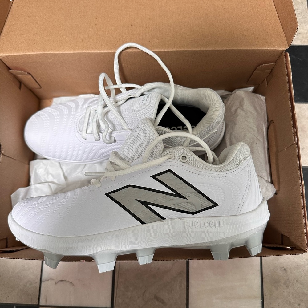 New Balance Fuel Cell Softball/Baseball cleats